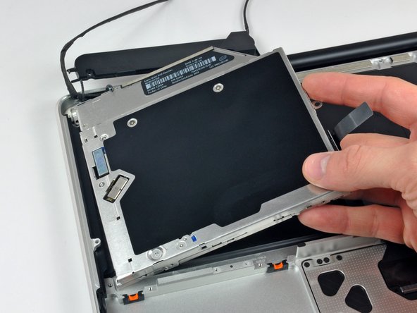 MacBook Pro 13" Unibody Mid 2010 Upper Case Replacement: crwdns2935265:026crwdnd2935265:02crwdnd2935265:02crwdne2935265:0