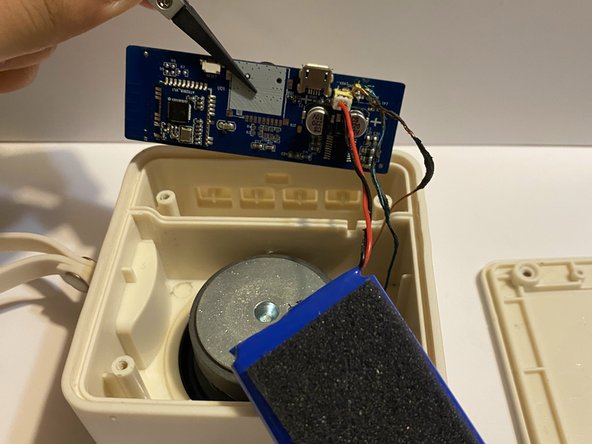 Heyday Wireless Bluetooth Speaker 9979 Battery Replacement: crwdns2935265:06crwdnd2935265:03crwdnd2935265:03crwdne2935265:0