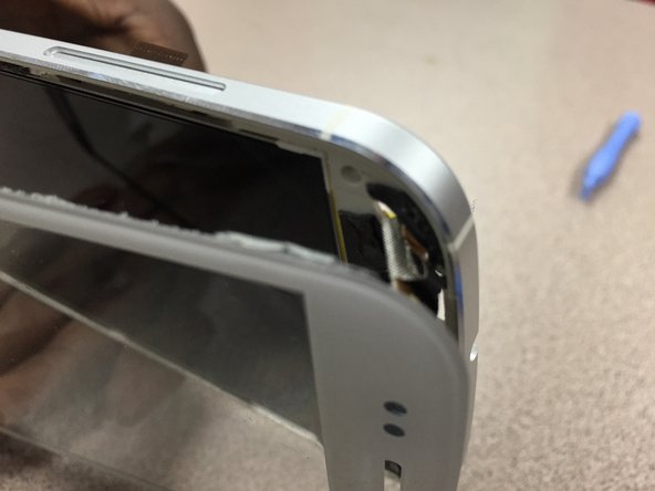 Blu L120 Screen Assembly Replacement: 手順 14、 3の画像 3