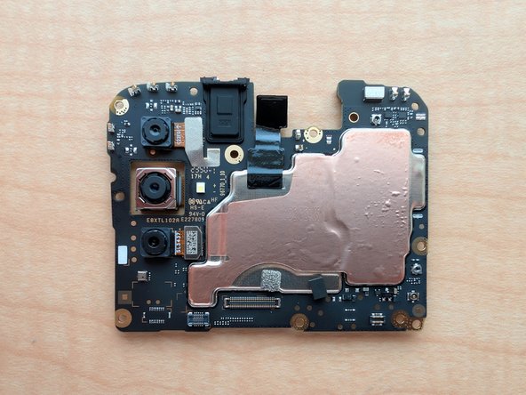 Motorola Moto G Play (2023) Teardown, Remove the motherboard: crwdns2935265:08crwdnd2935265:03crwdnd2935265:03crwdne2935265:0