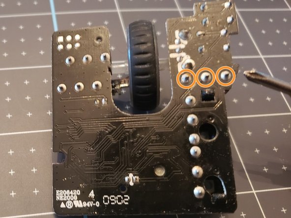 Razer Mamba RC30-001201 Left/Right Micro Switch Replacement: crwdns2935265:011crwdnd2935265:02crwdnd2935265:02crwdne2935265:0