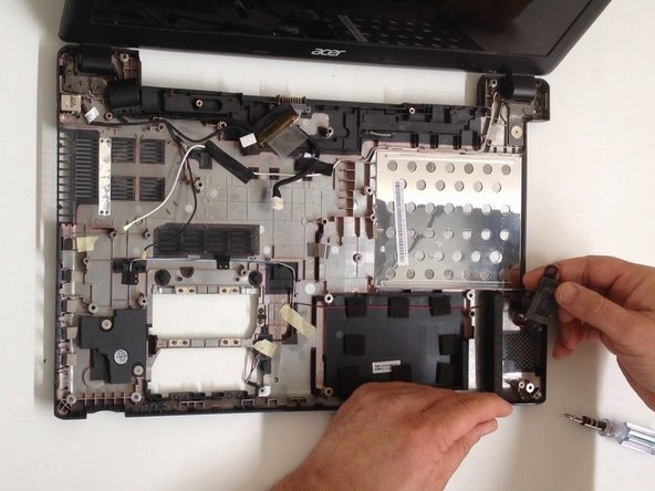 Acer Aspire V5-571 Loudspeakers Replacement, Loudspeakers: crwdns2935265:011crwdnd2935265:02crwdnd2935265:02crwdne2935265:0