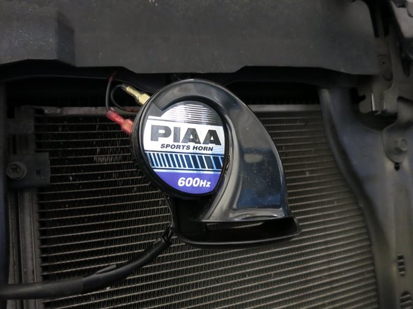 2010-2014 Subaru Legacy Horn Replacement: crwdns2935265:06crwdnd2935265:03crwdnd2935265:03crwdne2935265:0