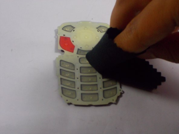 LG VX8300 Number Pad Removal for Replacement or Cleaning: crwdns2935265:08crwdnd2935265:02crwdnd2935265:02crwdne2935265:0