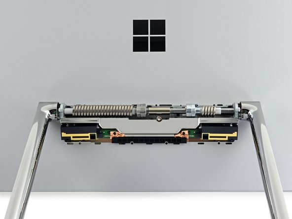 Microsoft Surface Studio Teardown: crwdns2935265:017crwdnd2935265:02crwdnd2935265:03crwdne2935265:0