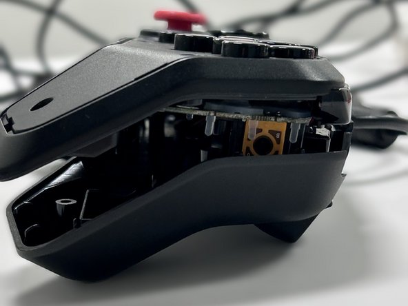 Mad Catz FightPad PRO Joystick Replacement, Step 4: crwdns2935265:04crwdnd2935265:02crwdnd2935265:02crwdne2935265:0