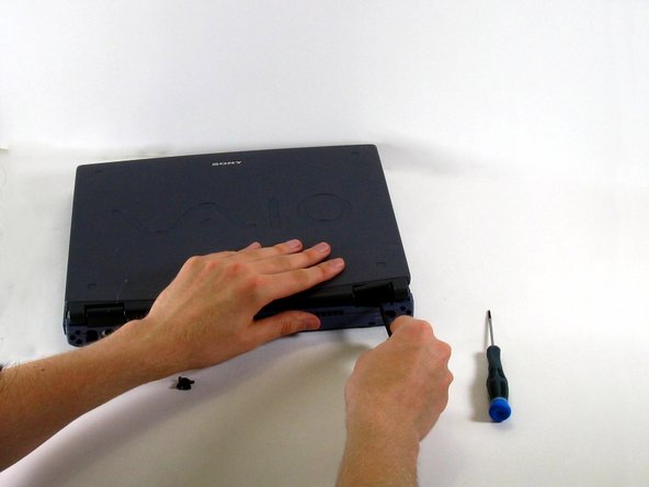 Sony Vaio PCG-F360 Display Replacement, Display: crwdns2935265:08crwdnd2935265:03crwdnd2935265:03crwdne2935265:0