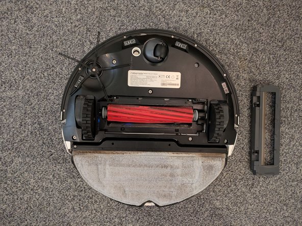 Roborock S7 Max Ultra Main Brush Replacement, Remove the Brush Cover: crwdns2935265:02crwdnd2935265:02crwdnd2935265:02crwdne2935265:0