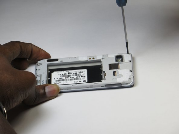 LG VM720 Volume Button Removal: step 2, image 2 of 2