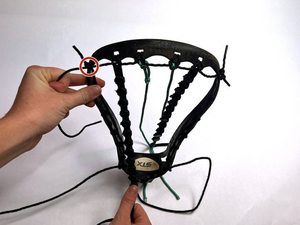 How to Restring a Women's Lacrosse Head: crwdns2935265:010crwdnd2935265:02crwdnd2935265:02crwdne2935265:0