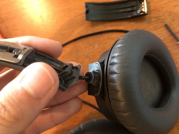 How to reduce creaking plastic noises, Continued disassembly and cleaning: crwdns2935265:08crwdnd2935265:02crwdnd2935265:03crwdne2935265:0