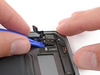 iPad 5 Wi-Fi Rear Facing Camera Replacement