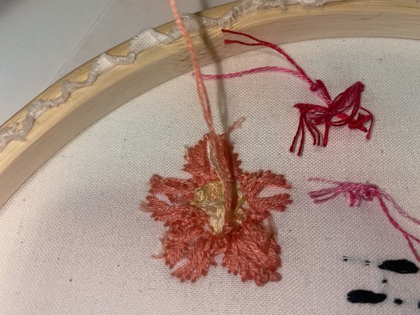 How to Repair a Loose Embroidery Stitch: passo 4, imagem 2 %32