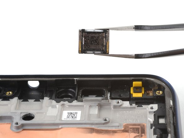 Motorola Moto G Play (2021) Screen Replacement, Remove the earpiece speaker: crwdns2935265:035crwdnd2935265:03crwdnd2935265:03crwdne2935265:0