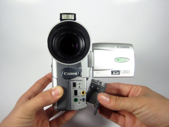 Canon Optura 100MC Button Pad Replacement: crwdns2935265:015crwdnd2935265:02crwdnd2935265:02crwdne2935265:0