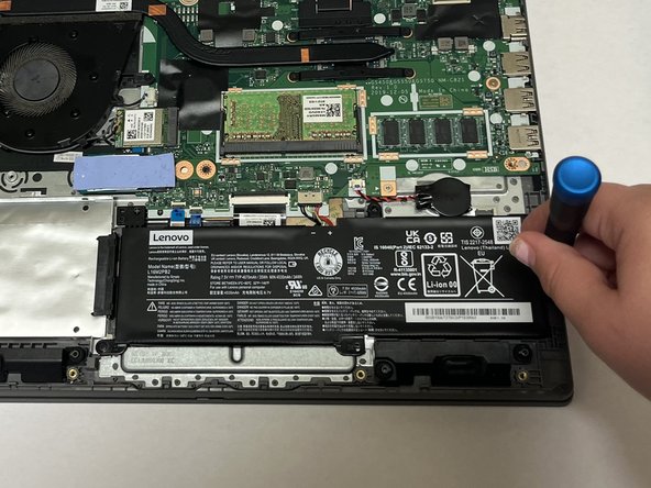 Lenovo IdeaPad 3-1481W000NGUS Battery Replacement, Battery: crwdns2935265:03crwdnd2935265:02crwdnd2935265:03crwdne2935265:0