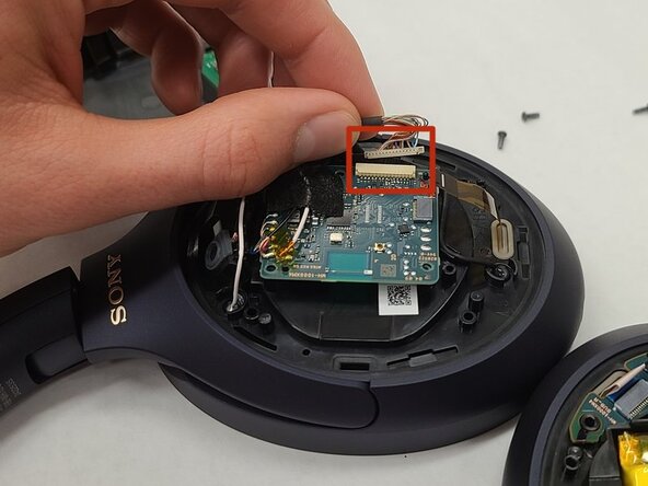 Sony WH-1000XM4 Swivel Replacement, Left side, multipin connector: crwdns2935265:016crwdnd2935265:01crwdnd2935265:01crwdne2935265:0