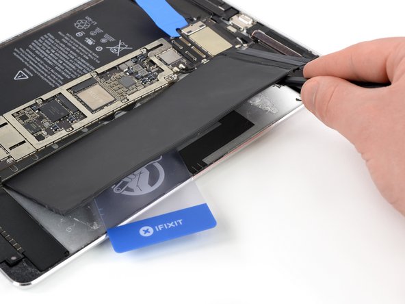 iPad Pro 10.5" Battery Replacement: crwdns2935265:035crwdnd2935265:02crwdnd2935265:03crwdne2935265:0