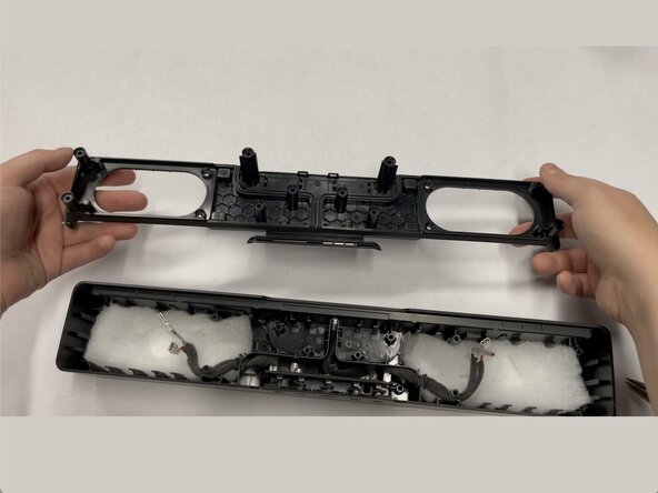 Razer Leviathan V2 X Disassembly Guide, Remove inner frame: crwdns2935265:07crwdnd2935265:03crwdnd2935265:03crwdne2935265:0