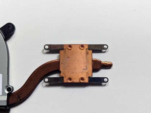 ASUS VivoBook S400C CPU Fan Replacement, Clean the Heatsink: crwdns2935265:011crwdnd2935265:02crwdnd2935265:02crwdne2935265:0