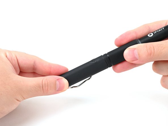 Wie du deinen Intelligenten Lötkolben ausschaltest und aufbewahrst, Lötkolben-Kappe aufsetzen: Schritt 1, Bild 2 von 2