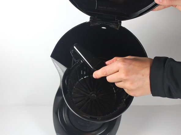 Mr. Coffee DW13 Filter Replacement: crwdns2935265:03crwdnd2935265:02crwdnd2935265:03crwdne2935265:0