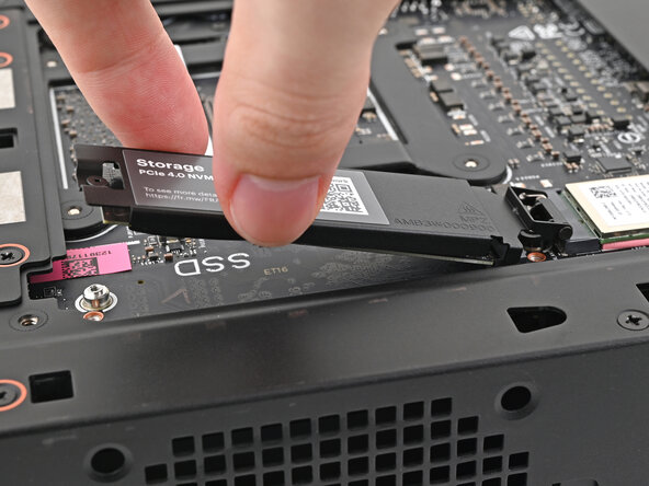 Framework Desktop Secondary Storage Replacement, Install the SSD: crwdns2935265:014crwdnd2935265:03crwdnd2935265:03crwdne2935265:0