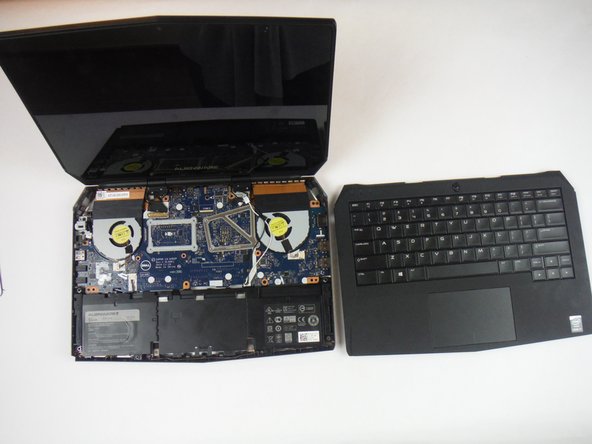 Dell Alienware 13 Touch pad Replacement: crwdns2935265:014crwdnd2935265:03crwdnd2935265:03crwdne2935265:0