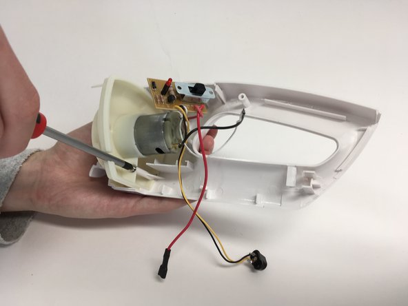Tomado Rechargeable Vacuum Cleaner Disassembly: step 20, image 1 of 1