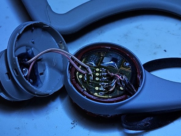 Plantronics Backbeat Fit Battery Replacement, Reassembly: crwdns2935265:08crwdnd2935265:03crwdnd2935265:03crwdne2935265:0