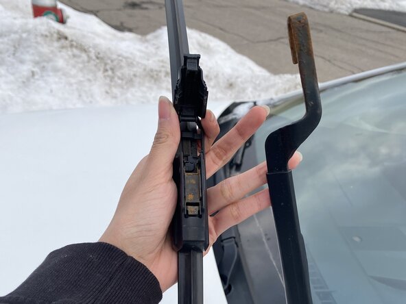 2014 Toyota Camry Windshield Wipers Replacement: crwdns2935265:04crwdnd2935265:02crwdnd2935265:03crwdne2935265:0