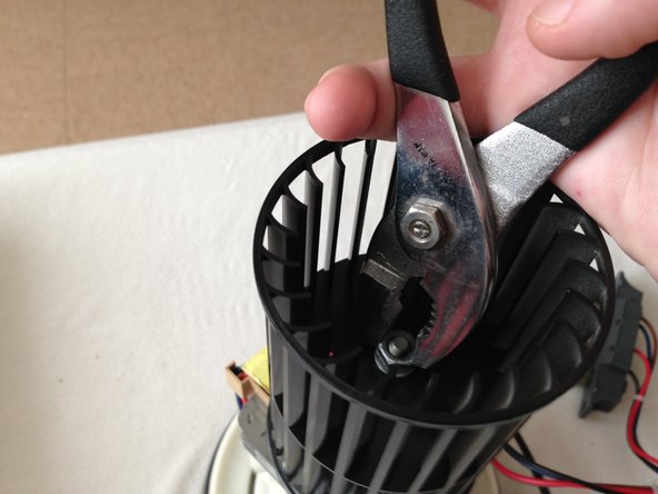 Bionaire Mini Tower Fan Blade Replacement: crwdns2935265:06crwdnd2935265:02crwdnd2935265:02crwdne2935265:0