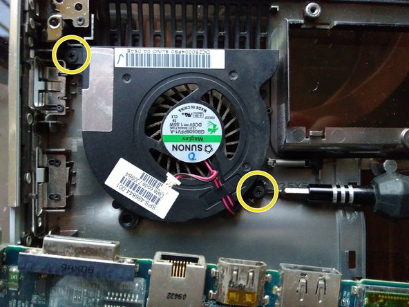 Desmontaje de laptop HP Pavilion dv4-2040us: crwdns2935265:020crwdnd2935265:03crwdnd2935265:03crwdne2935265:0