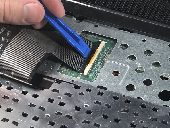 HP Pavilion g7-2023cl Upper Case Assembly Replacement: crwdns2935265:017crwdnd2935265:02crwdnd2935265:03crwdne2935265:0