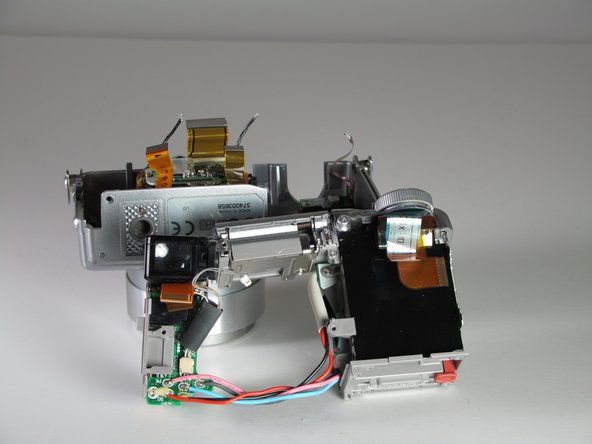 Olympus C-765 Flash Assembly Replacement: crwdns2935265:09crwdnd2935265:03crwdnd2935265:03crwdne2935265:0