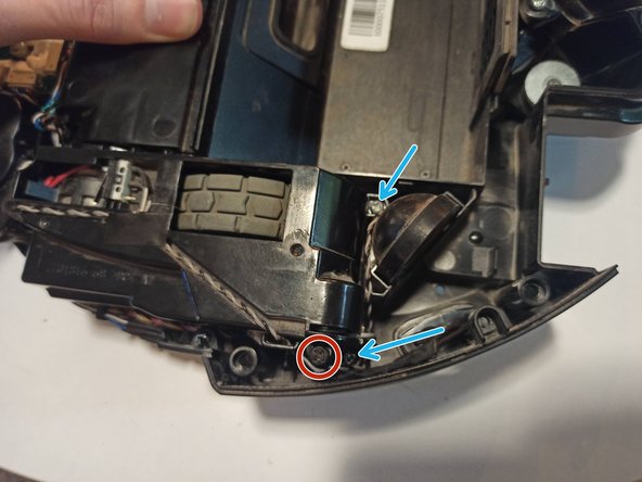 Ecovacs Deebot 920 Disassembly, Remove the wheel wells and springs: crwdns2935265:014crwdnd2935265:02crwdnd2935265:02crwdne2935265:0