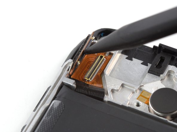 Xiaomi Redmi Note 10S Screen Replacement, Disconnect the display cable: crwdns2935265:027crwdnd2935265:02crwdnd2935265:02crwdne2935265:0