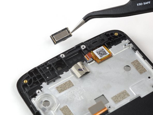 Moto C Earpiece Speaker Replacement, Earpiece Speaker: crwdns2935265:019crwdnd2935265:02crwdnd2935265:02crwdne2935265:0