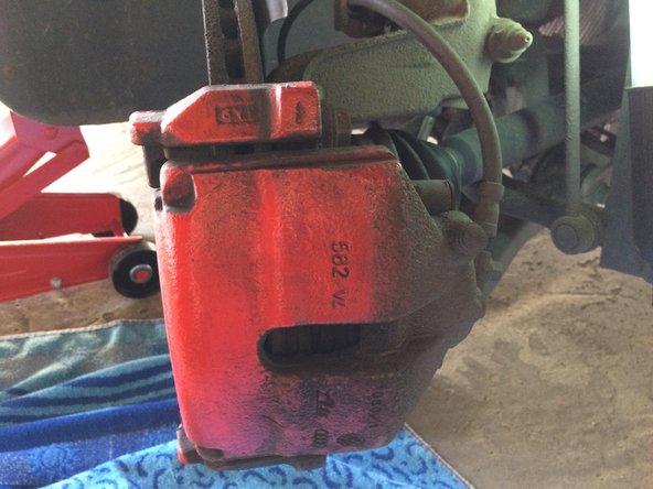 Golf 6 TDI brake pads front and rear Replacement, Brakes front assembly: crwdns2935265:05crwdnd2935265:02crwdnd2935265:03crwdne2935265:0