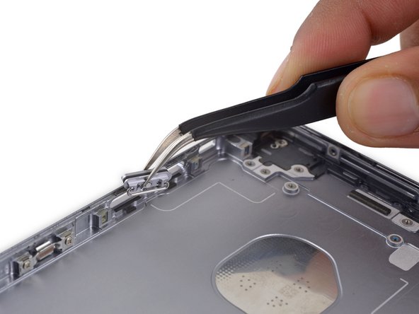 iPhone 6s Plus Rear Case Replacement: crwdns2935265:092crwdnd2935265:02crwdnd2935265:02crwdne2935265:0