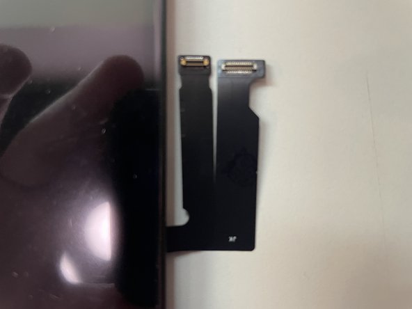 How to identify your iPhone, iPhone XR: crwdns2935265:021crwdnd2935265:03crwdnd2935265:03crwdne2935265:0