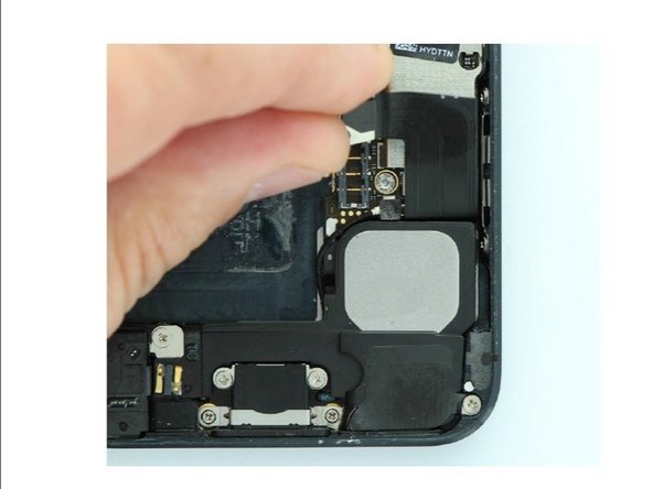 iPhone 5 Dock Connector Replacement FR, Dock Connector cable: crwdns2935265:010crwdnd2935265:02crwdnd2935265:03crwdne2935265:0