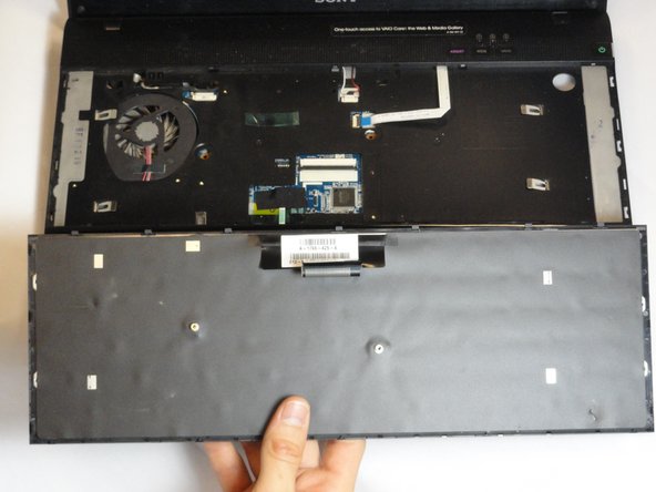 Sony VAIO VPC-EB33FM Display Replacement: crwdns2935265:022crwdnd2935265:02crwdnd2935265:02crwdne2935265:0