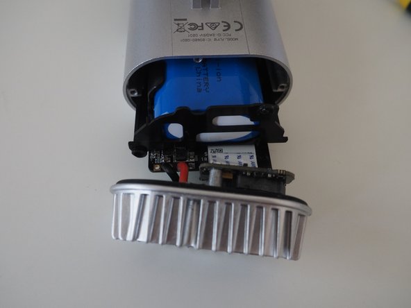 Cycliq Fly 12 Battery Replacement, Push the board out: crwdns2935265:03crwdnd2935265:02crwdnd2935265:02crwdne2935265:0