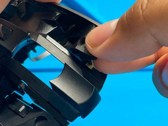Logitech G603 Switch Replacement: paso 11, imagen 2 de 3