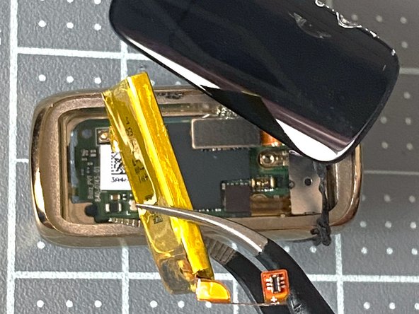Fitbit Luxe Teardown, Battery Removal: crwdns2935265:06crwdnd2935265:03crwdnd2935265:03crwdne2935265:0