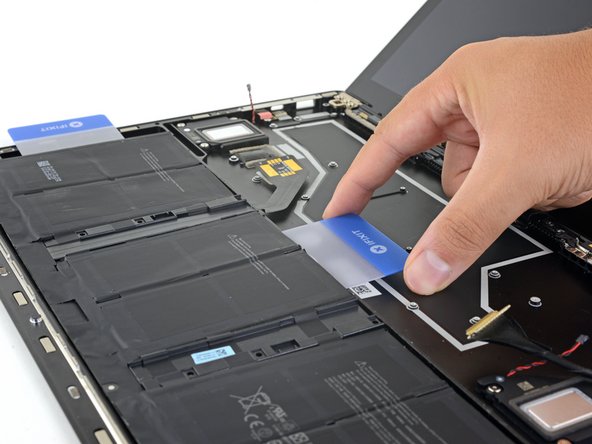 Microsoft Surface Laptop 3 13.5" Battery Replacement: crwdns2935265:047crwdnd2935265:03crwdnd2935265:03crwdne2935265:0