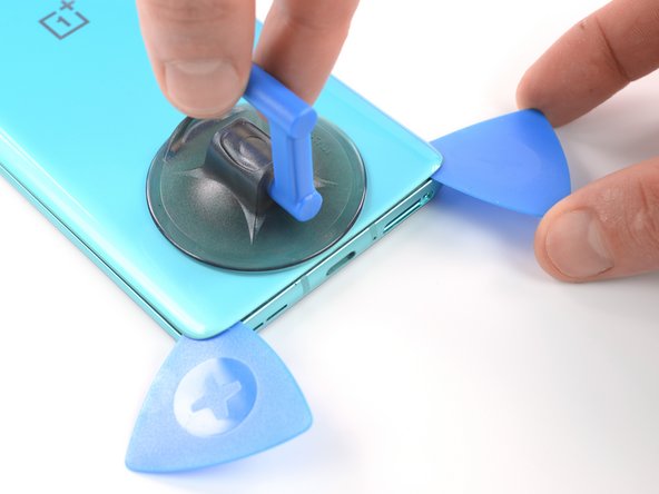 OnePlus 8T Screen Replacement, Slice the adhesive: 手順 4、 2の画像 2