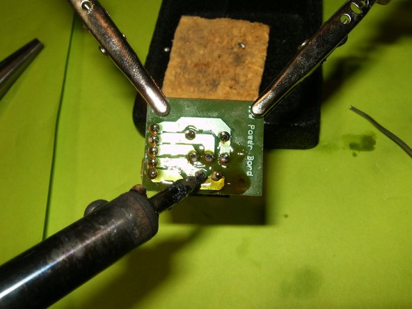 Repairing the audio amplifier: crwdns2935265:012crwdnd2935265:03crwdnd2935265:03crwdne2935265:0