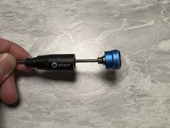 iFixit Precision Bit Driver Reassembly: 手順 2、 3の画像 2